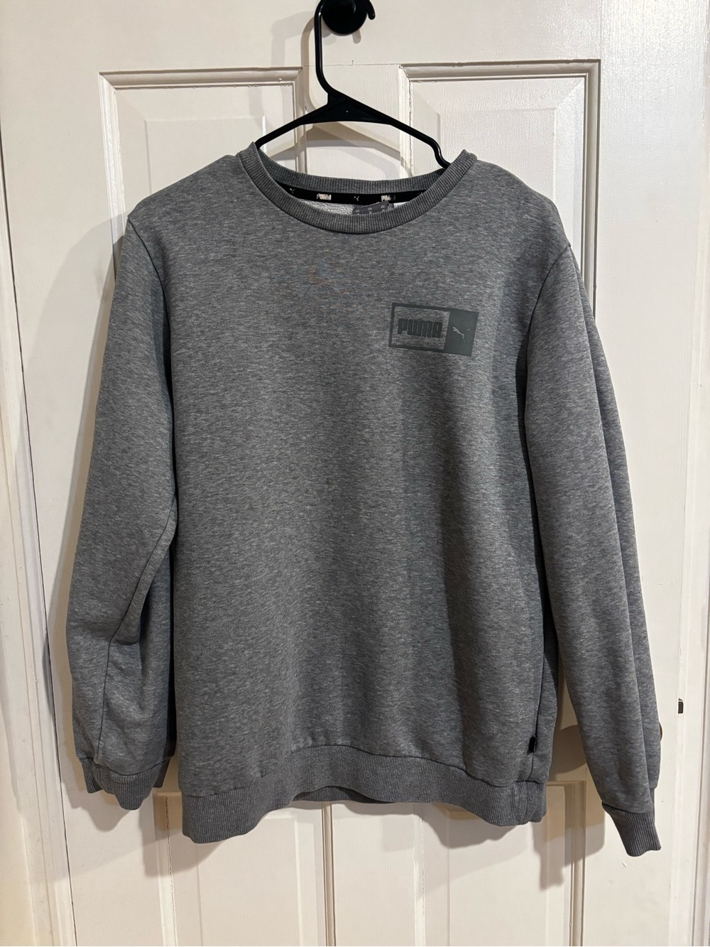 PUMA women’s Gray Crewneck Sweatshirt